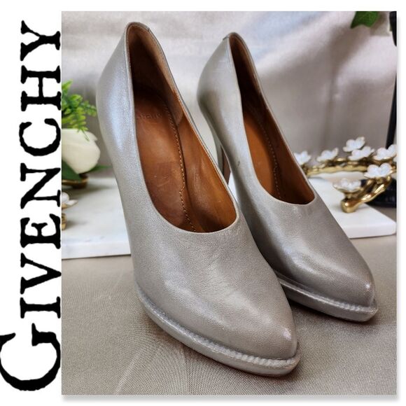 Authentic Givenchy Oyster Grey Leather Platform Heels EUC - Picture 1 of 15